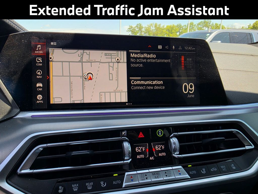 2021 BMW X5 M50i