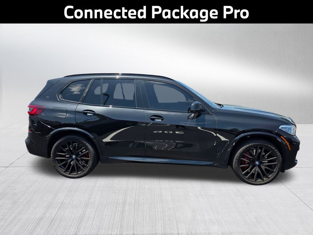 2021 BMW X5 M50i