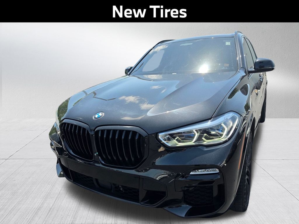 2021 BMW X5 M50i