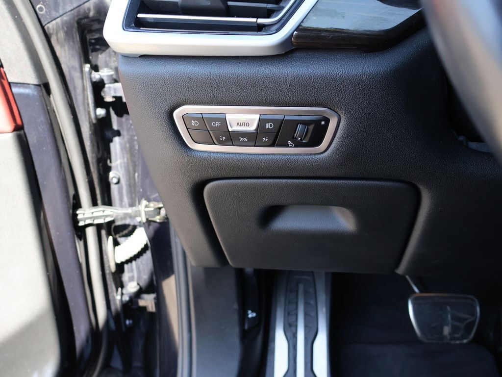 2021 BMW X6 xDrive40i