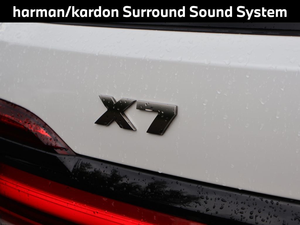2021 BMW X7 M50i