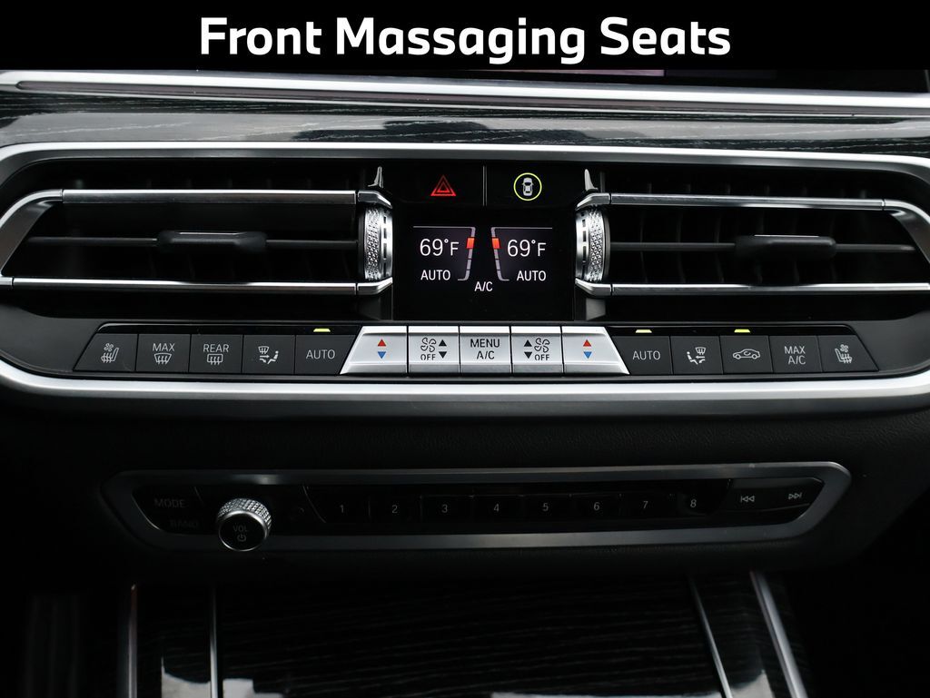 2021 BMW X7 M50i