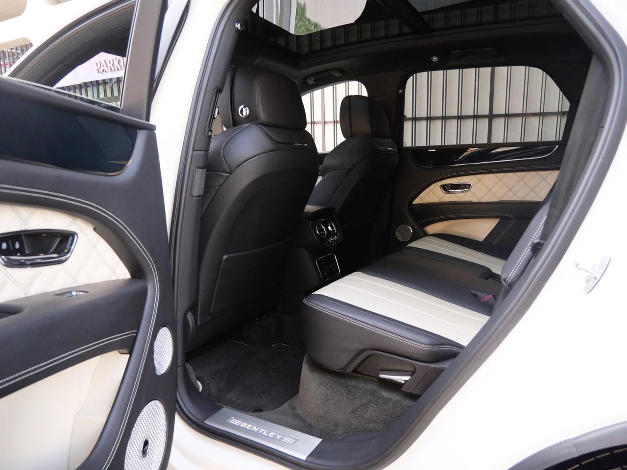 2021 Bentley Bentayga V8 V8 Lawrence KS