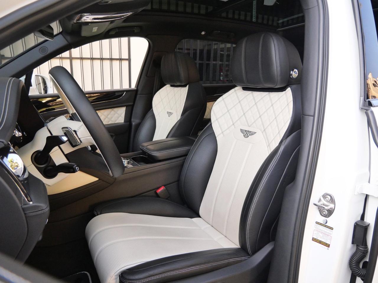 2021 Bentley Bentayga V8 V8 Lawrence KS