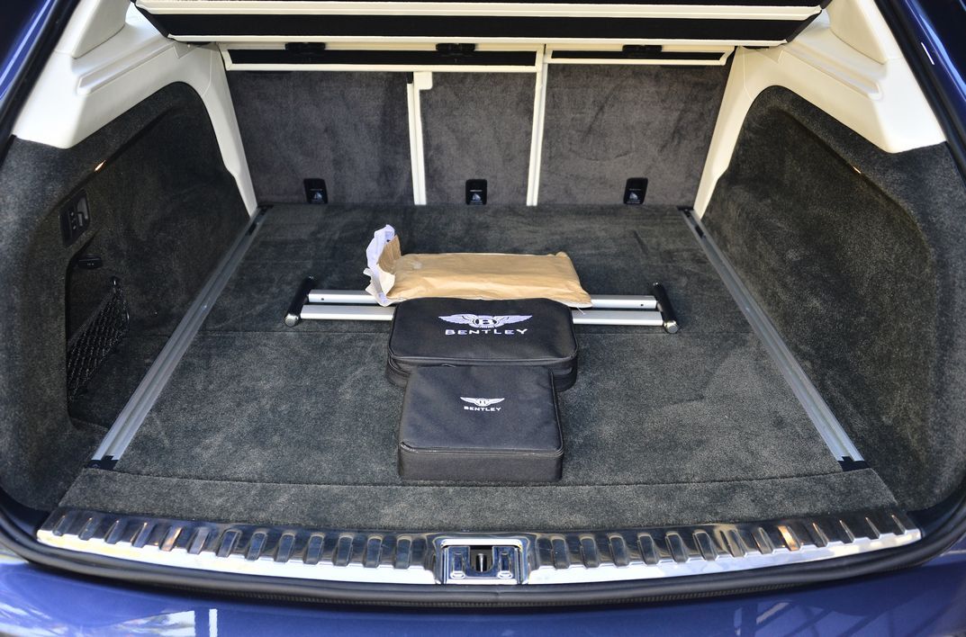 2021 Bentley Bentayga V8 V8 Lawrence KS