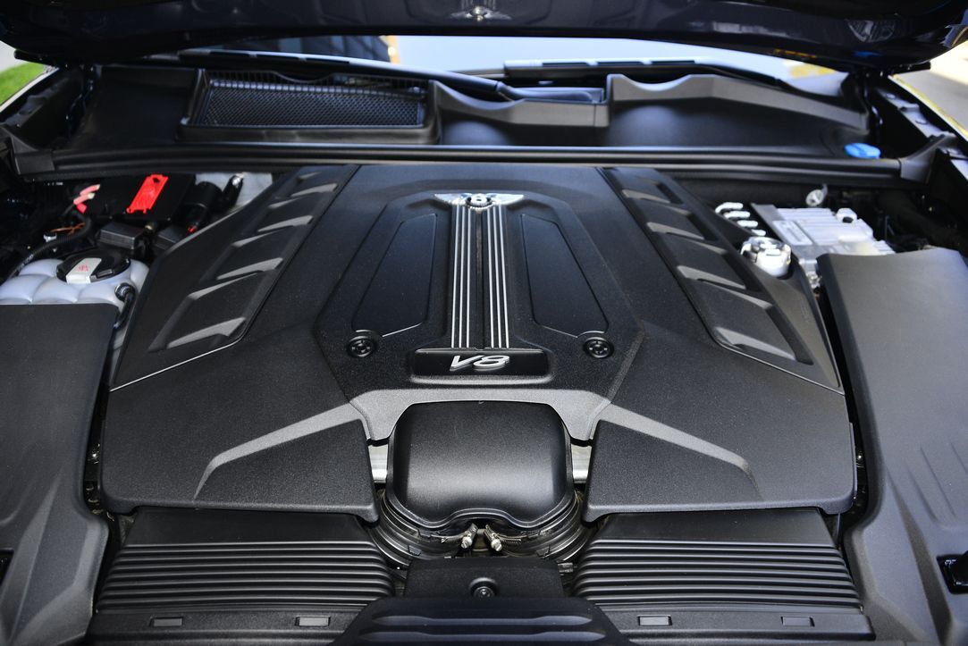 2021 Bentley Bentayga V8 V8 Lawrence KS