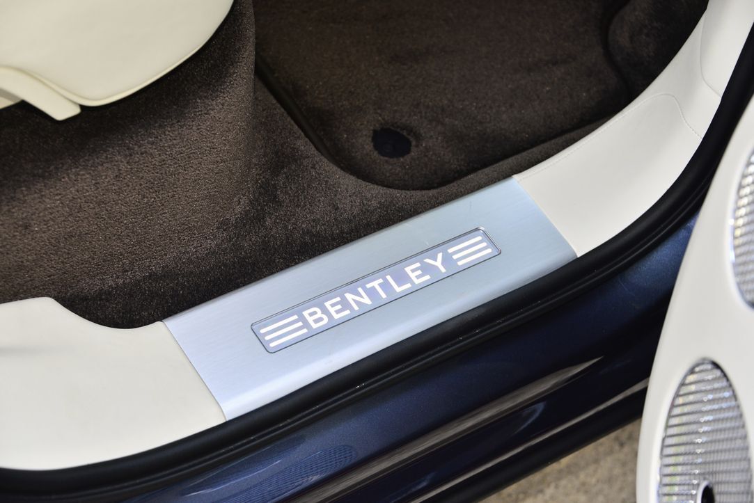 2021 Bentley Bentayga V8 V8 Lawrence KS