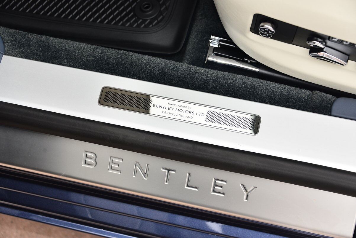 2021 Bentley Flying Spur V8 V8 Lawrence KS