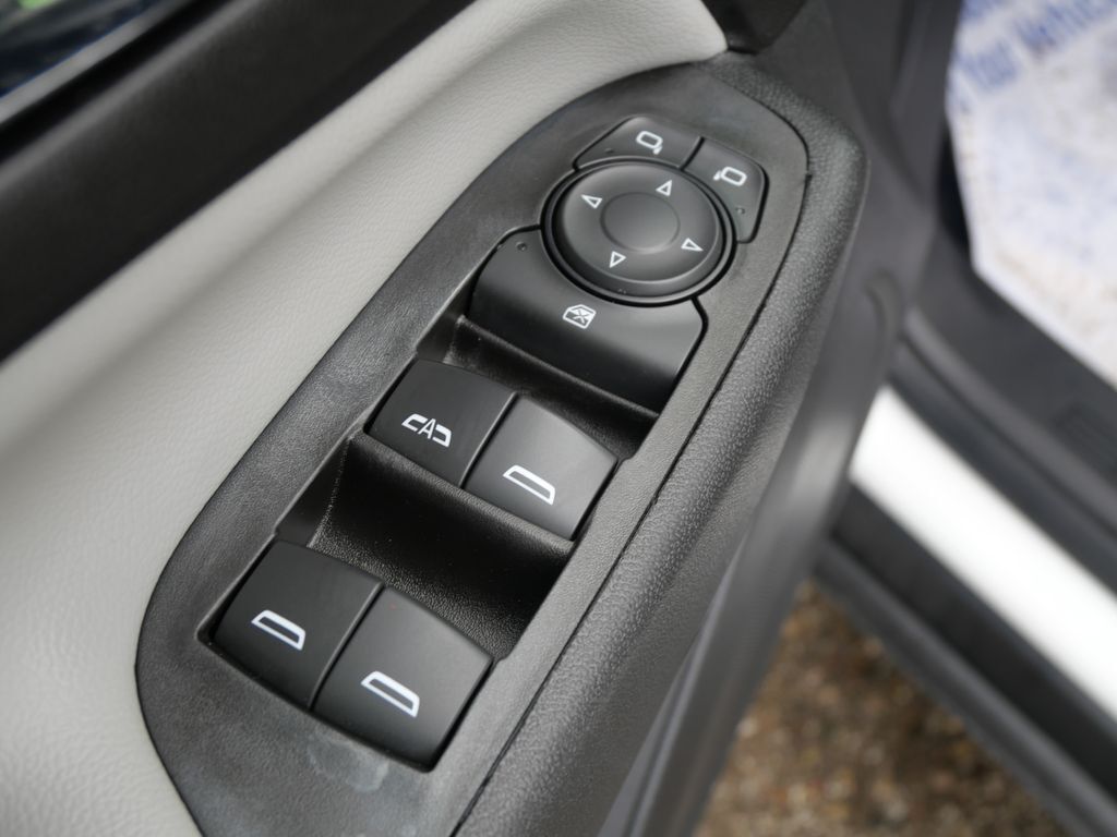 2021 Chevrolet Equinox LS Mt Pleasant MI