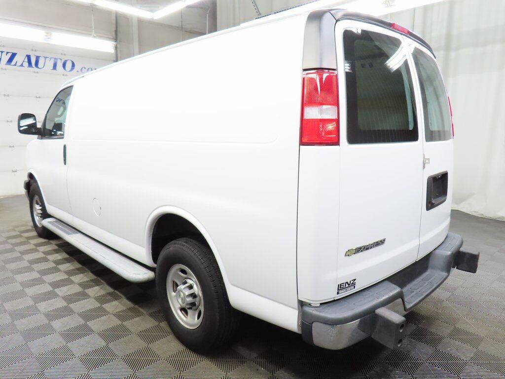 2021 Chevrolet Express 2500 Cargo Work Van RWD Fond du Lac WI 2021 Chevrolet Express 2500 Cargo Work Van RWD Fond du Lac WI
