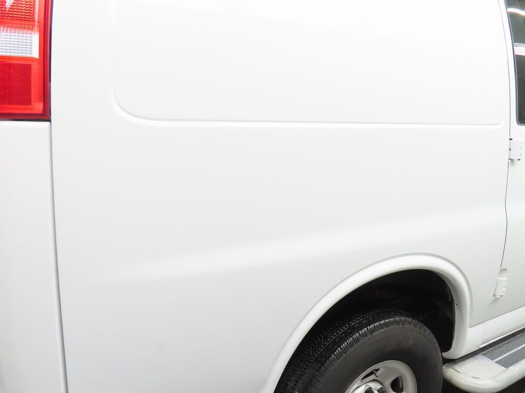 2021 Chevrolet Express 2500 Cargo Work Van RWD Fond du Lac WI 2021 Chevrolet Express 2500 Cargo Work Van RWD Fond du Lac WI