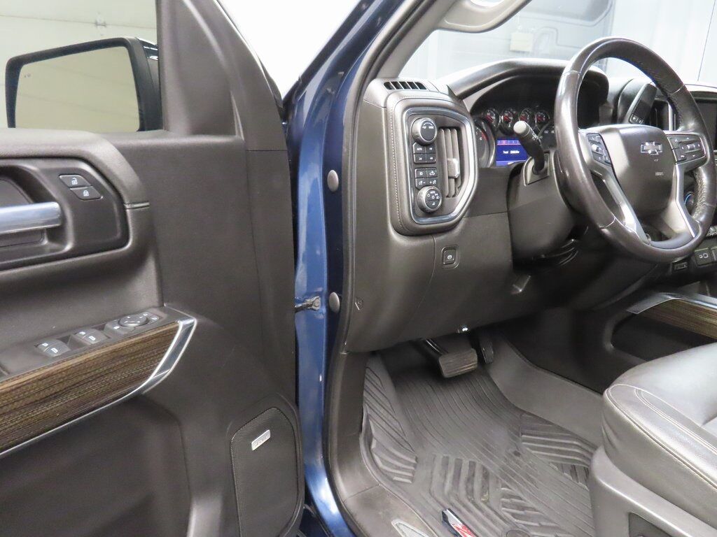 2021 Chevrolet Silverado 1500 4x4 Crew Cab LT Trail Boss Fond du Lac WI 2021 Chevrolet Silverado 1500 4x4 Crew Cab LT Trail Boss Fond du Lac WI