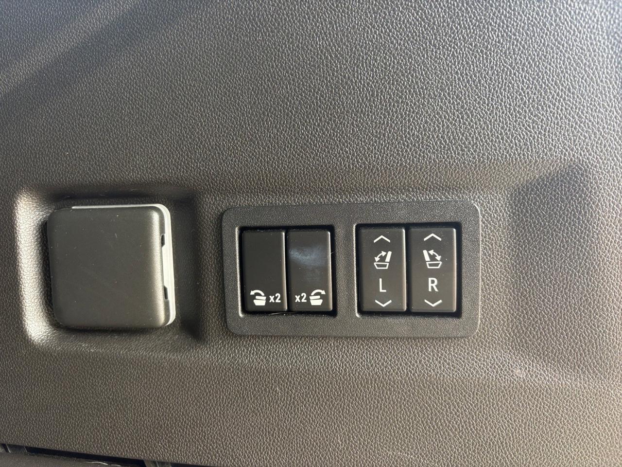 2021 Chevrolet Tahoe Z71, RUNNING BOARDS, PANORAMIC MOONROOF, POWER LIFTGATE, 360 BACKUP CAMERA, 2ND ROW CAPTAINS CHAIRS, POWER 3RD ROW SEATING, HEATED FRONT & REAR SEATS, BLIND SPOT ALERT, LANE KEEP ASSIST, LOW MILES, THIS TAHOE IS TAKE HOME READY! Virginia Beach VA 2021 Chevrolet Tahoe Z71, RUNNING BOARDS, PANORAMIC MOONROOF, POWER LIFTGATE, 360 BACKUP CAMERA, 2ND ROW CAPTAINS CHAIRS, POWER 3RD ROW SEATING, HEATED FRONT & REAR SEATS, BLIND SPOT ALERT, LANE KEEP ASSIST, LOW MILES, THIS TAHOE IS TAKE HOME READY! Virginia Beach VA