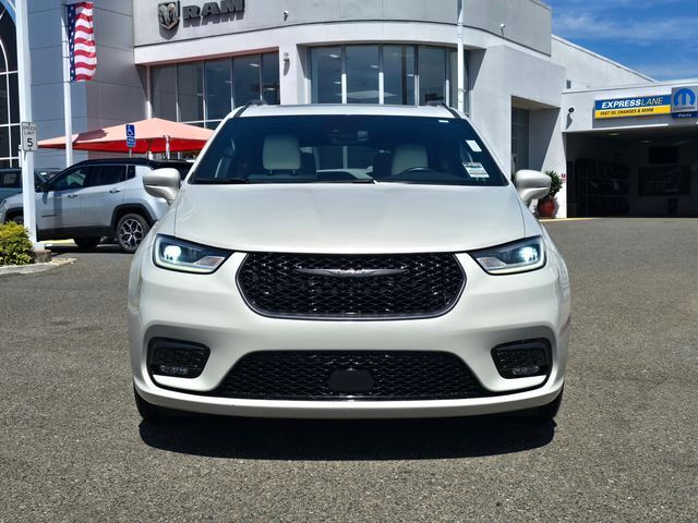 2021 Chrysler Pacifica Touring 2021 Chrysler Pacifica Touring