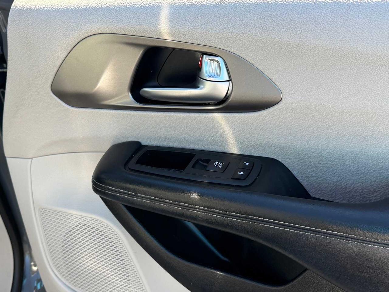 2021 Chrysler Pacifica Touring L Irving TX 2021 Chrysler Pacifica Touring L Irving TX