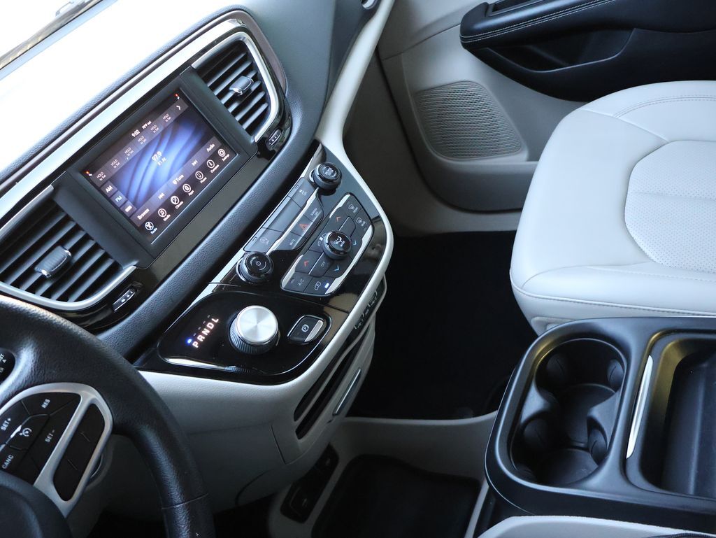 2021 Chrysler Voyager LXI San Clemente CA