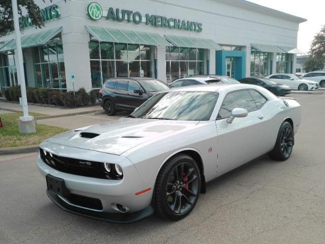 2021 Dodge Challenger R/T's photo