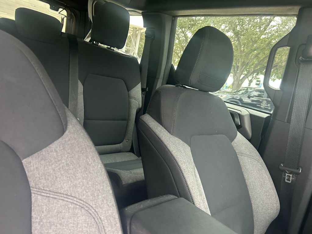 2021 Ford Bronco Base Tampa FL