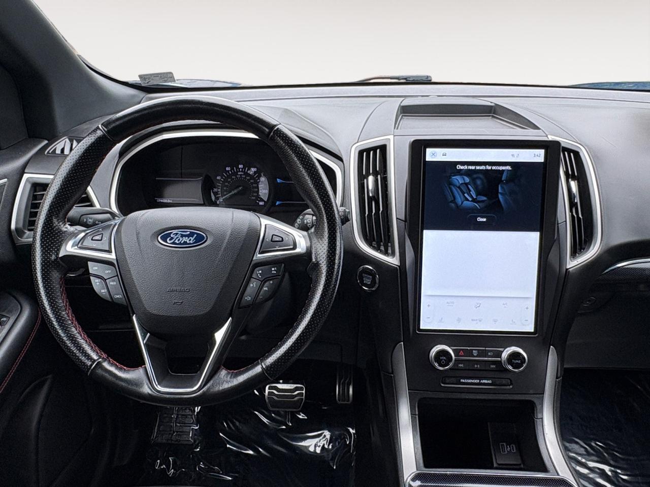 2021 Ford Edge ST-Line, POWER LIFTGATE, AUTO START/STOP, PUSH BUTTON START, WIRELESS CHARGING PAD, BACKUP CAMERA WITH PARKING SENSORS, HEATED SEATS, SYNC BLUETOOTH, LOW MILES, ONLY 1 OWNER, TAKE A RIDE ON THE EDGE! Virginia Beach VA 2021 Ford Edge ST-Line, POWER LIFTGATE, AUTO START/STOP, PUSH BUTTON START, WIRELESS CHARGING PAD, BACKUP CAMERA WITH PARKING SENSORS, HEATED SEATS, SYNC BLUETOOTH, LOW MILES, ONLY 1 OWNER, TAKE A RIDE ON THE EDGE! Virginia Beach VA