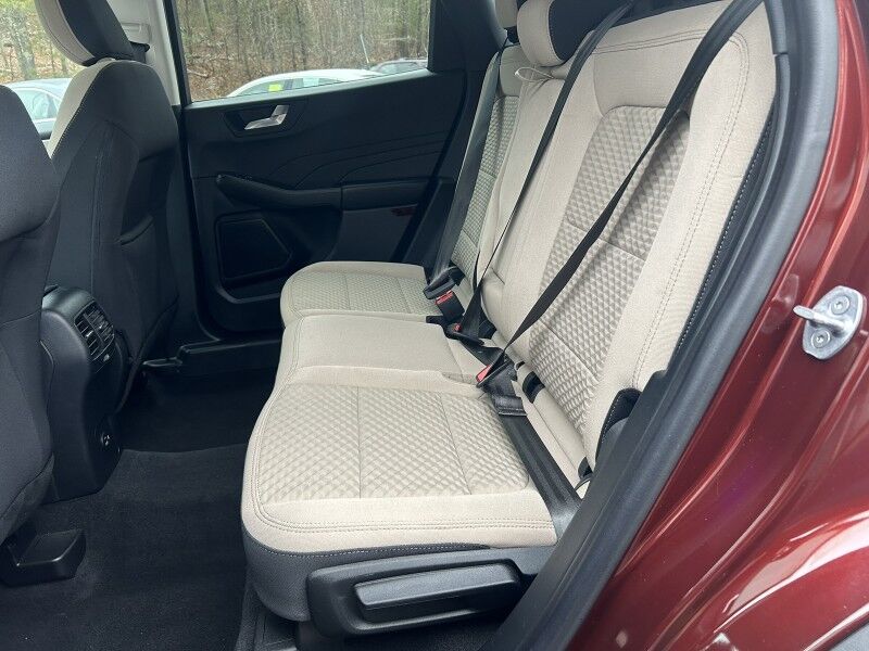 2021 Ford Escape SE - 1 OWNER - ORIGINAL MILES Whitinsville MA 2021 Ford Escape SE - 1 OWNER - ORIGINAL MILES Whitinsville MA