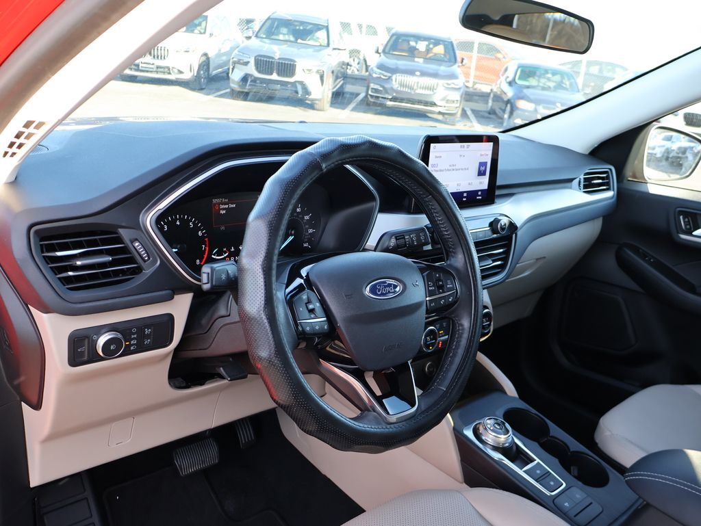 2021 Ford Escape SEL