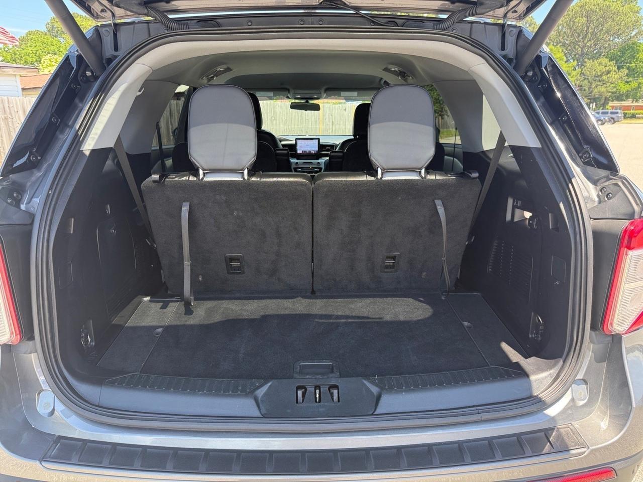 2021 Ford Explorer XLT, HEATED SEATS, HEATED STEERING WHEEL, POWER LIFTGATE, 3RD ROW, HOTSPOT, BACKUP CAMERA, REMOTE START, POWER/HEATED MIRRORS, CLEAN CARFAX, THE PERFECT FAMILY VEHICLE! Norfolk VA 2021 Ford Explorer XLT, HEATED SEATS, HEATED STEERING WHEEL, POWER LIFTGATE, 3RD ROW, HOTSPOT, BACKUP CAMERA, REMOTE START, POWER/HEATED MIRRORS, CLEAN CARFAX, THE PERFECT FAMILY VEHICLE! Norfolk VA