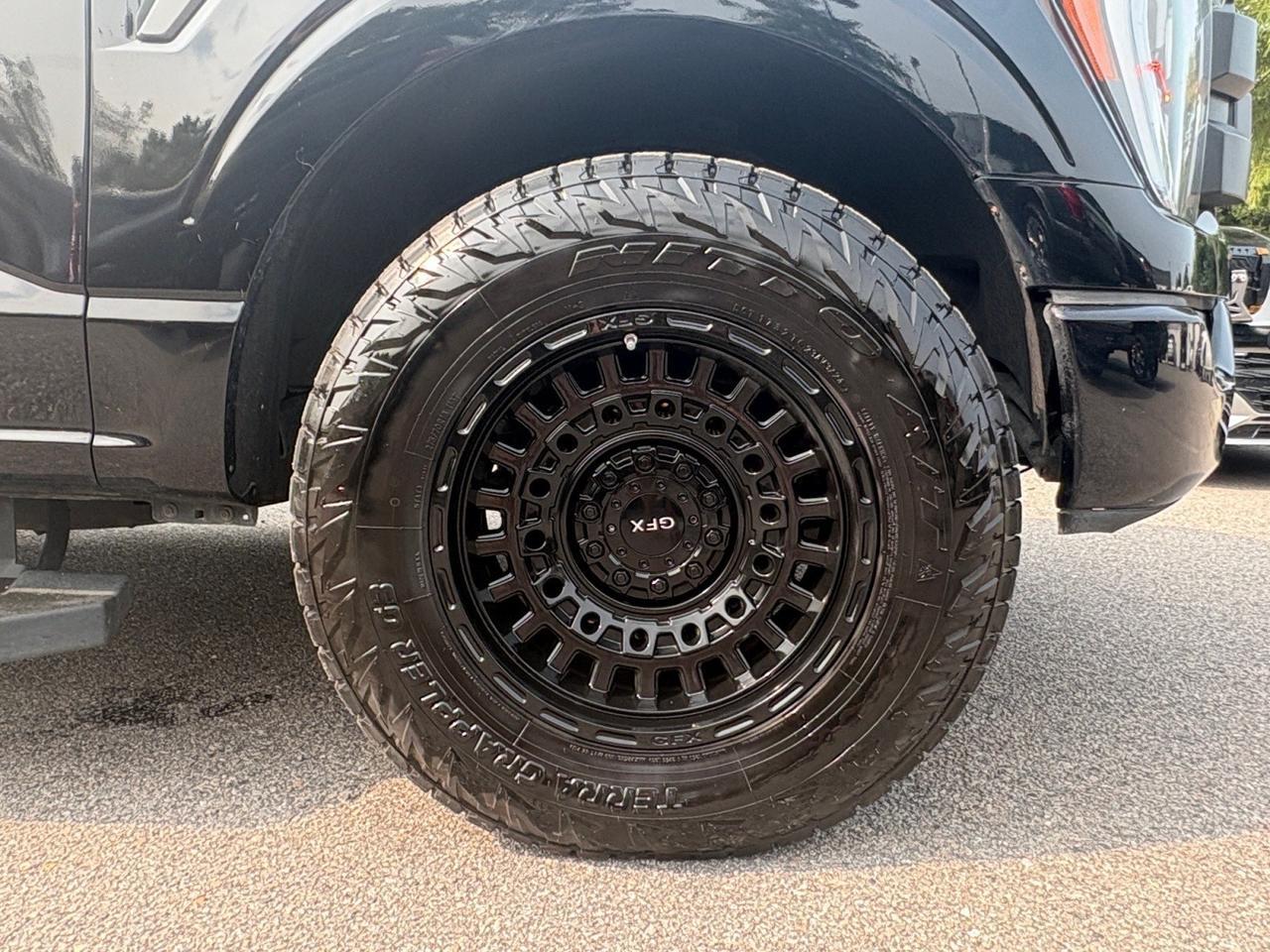 2021 Ford F-150 LARIAT, RUNNING BOARDS, HARD TONNEAU COVER, POWER TAILGATE, BLIND SPOT ALERT, FORWARD COLLISION ALERT, SKAR SUBWOOFERS, CUSTOM GFX WHEELS, HEATED & A/C SEATS, APPLE CARPLAY/ANDROID AUTO, AUTO START/STOP, LOW MILES, THIS FORD HAS IT ALL! Virginia Beach VA 2021 Ford F-150 LARIAT, RUNNING BOARDS, HARD TONNEAU COVER, POWER TAILGATE, BLIND SPOT ALERT, FORWARD COLLISION ALERT, SKAR SUBWOOFERS, CUSTOM GFX WHEELS, HEATED & A/C SEATS, APPLE CARPLAY/ANDROID AUTO, AUTO START/STOP, LOW MILES, THIS FORD HAS IT ALL! Virginia Beach VA