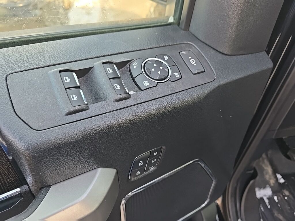 2021 Ford F-250 Super Duty 4x4 Crew Cab Lariat Minocqua WI 2021 Ford F-250 Super Duty 4x4 Crew Cab Lariat Minocqua WI