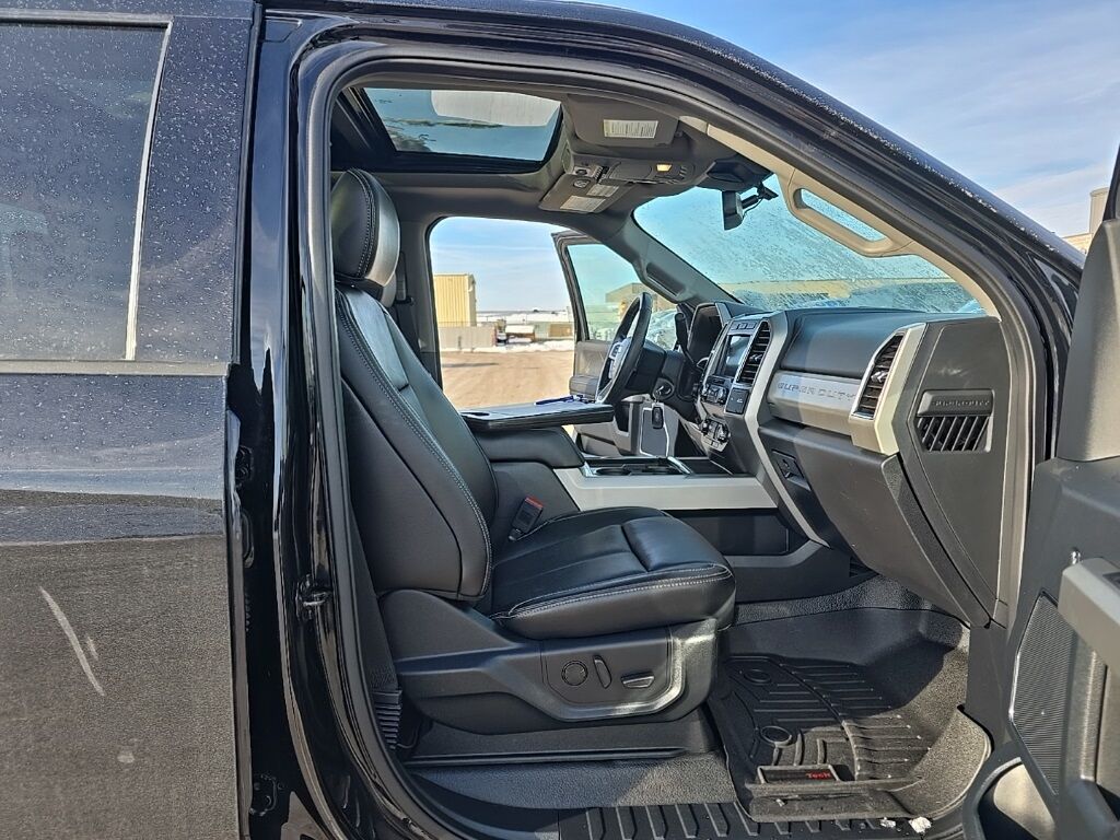 2021 Ford F-250 Super Duty 4x4 Crew Cab Lariat Minocqua WI 2021 Ford F-250 Super Duty 4x4 Crew Cab Lariat Minocqua WI