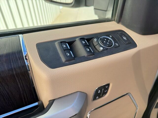 2021 Ford F-350SD Lariat Watertown SD 2021 Ford F-350SD Lariat Watertown SD