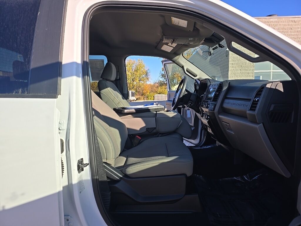 2021 Ford F-450 Super Duty 4x4 Crew Cab XL DRW Fond du Lac WI 2021 Ford F-450 Super Duty 4x4 Crew Cab XL DRW Fond du Lac WI