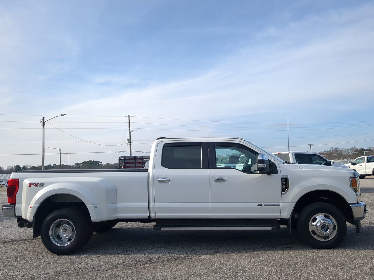 2021 Ford F-350 Super Duty Lariat's photo