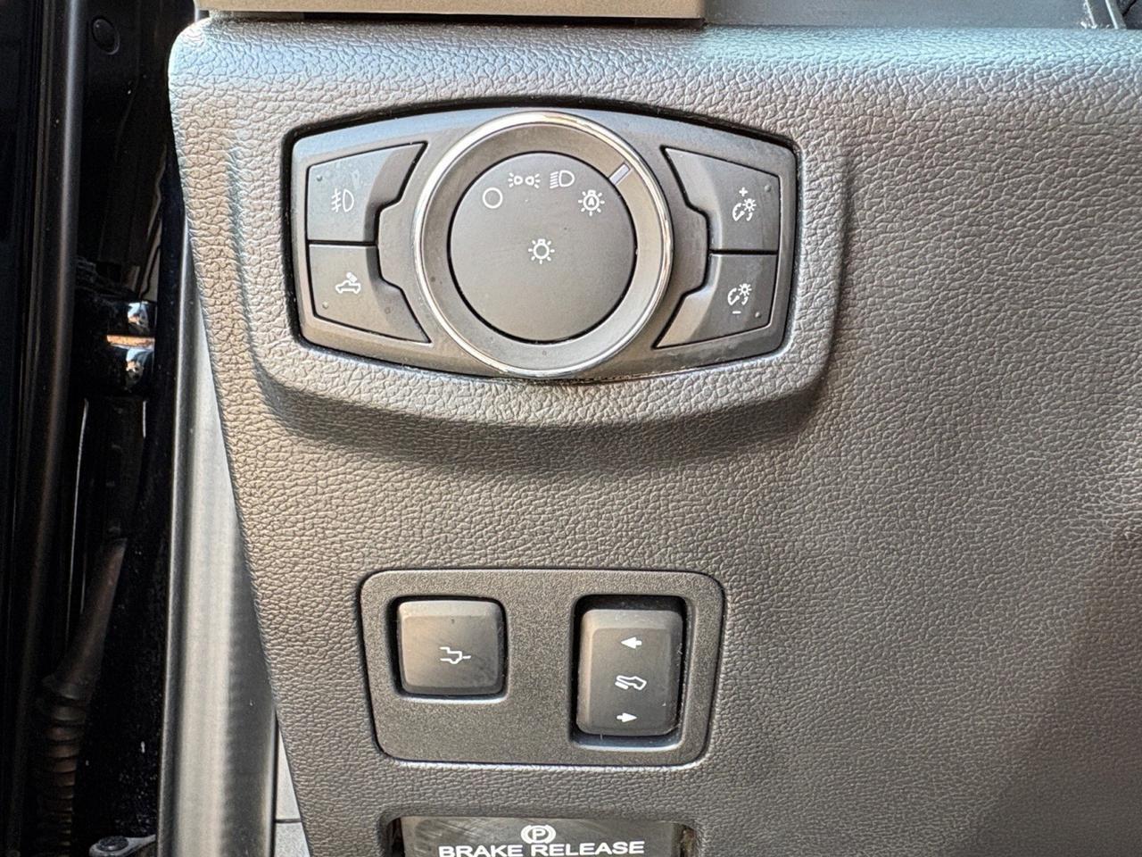 2021 Ford Super Duty F-350 SRW LARIAT, TREMOR OFF ROAD PACKAGE, FENDER FLARES, TOW PACKAGE, RUNNING BOARDS, BLIND SPOT, PRE COLLISION ALERT, HEATED & COOLING SEATS, PANORAMIC MOONROOF, APPLE CARPLAY/ANDROID AUTO, POWER TAILGATE RELEASE, SUPER DUTY, SUPER TOUGH! Virginia Beach VA 2021 Ford Super Duty F-350 SRW LARIAT, TREMOR OFF ROAD PACKAGE, FENDER FLARES, TOW PACKAGE, RUNNING BOARDS, BLIND SPOT, PRE COLLISION ALERT, HEATED & COOLING SEATS, PANORAMIC MOONROOF, APPLE CARPLAY/ANDROID AUTO, POWER TAILGATE RELEASE, SUPER DUTY, SUPER TOUGH! Virginia Beach VA