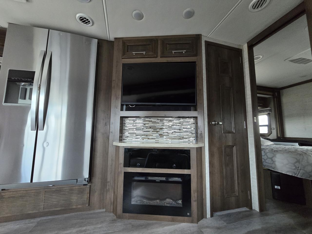 2021 Freightliner Jayco Entegra 37 K Watertown SD 2021 Freightliner Jayco Entegra 37 K Watertown SD