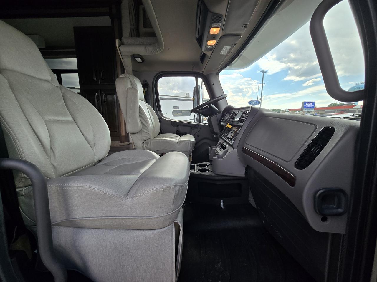 2021 Freightliner Jayco Entegra 37 K Watertown SD 2021 Freightliner Jayco Entegra 37 K Watertown SD