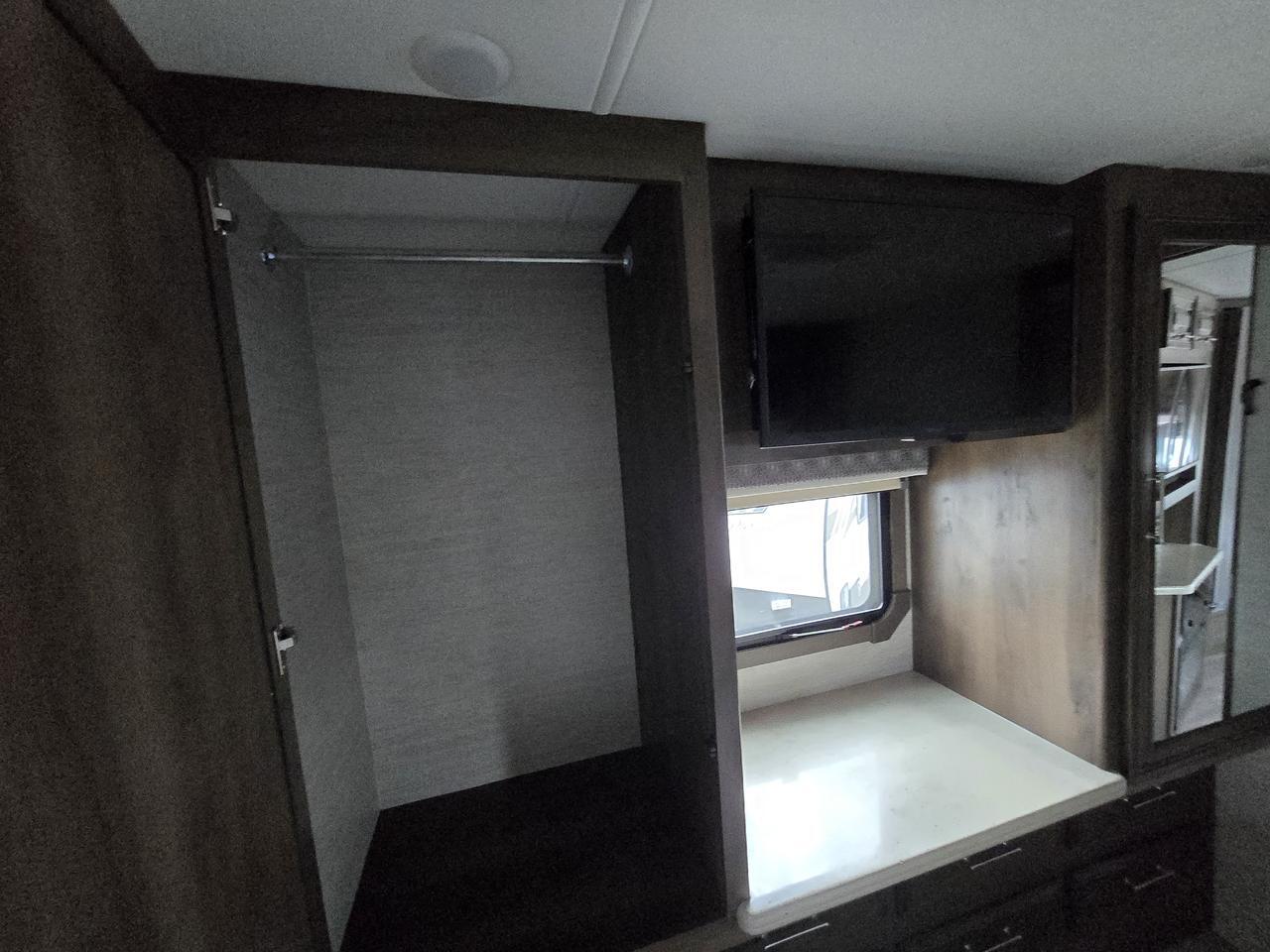 2021 Freightliner Jayco Entegra 37 K Watertown SD 2021 Freightliner Jayco Entegra 37 K Watertown SD