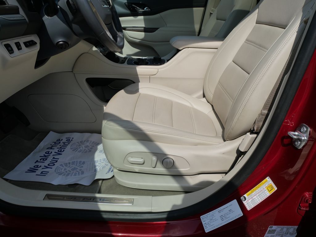 2021 GMC Acadia Denali Mt Pleasant MI