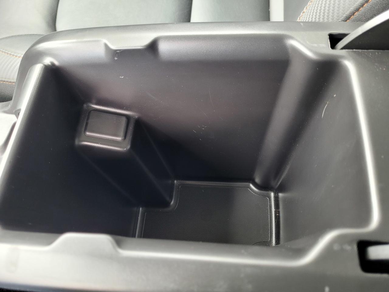 2021 GMC CANYON CREW CAB V6 4WD AT4 w/Leather Vacaville CA 2021 GMC CANYON CREW CAB V6 4WD AT4 w/Leather Vacaville CA