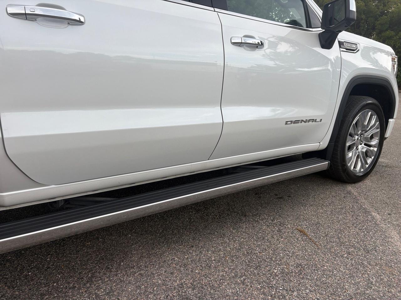 2021 GMC Sierra 1500 Denali, HARD TONNEAU COVER, POWER RUNNING BOARDS, MULTI-FLEX POWER TAILGATE, SUNROOF, BLIND SPOT ALERT, FORWARD COLLISION WARNING, HEATED & VENTILATED SEATS, APPLE CARPLAY/ANDROID AUTO, THIS TRUCK HAS IT ALL & IS READY FOR YOU! Virginia Beach VA 2021 GMC Sierra 1500 Denali, HARD TONNEAU COVER, POWER RUNNING BOARDS, MULTI-FLEX POWER TAILGATE, SUNROOF, BLIND SPOT ALERT, FORWARD COLLISION WARNING, HEATED & VENTILATED SEATS, APPLE CARPLAY/ANDROID AUTO, THIS TRUCK HAS IT ALL & IS READY FOR YOU! Virginia Beach VA