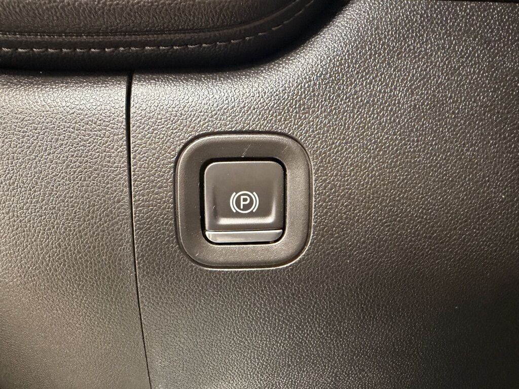 2021 GMC Sierra 3500HD 4x4 Crew Cab Denali SRW Minocqua WI 2021 GMC Sierra 3500HD 4x4 Crew Cab Denali SRW Minocqua WI