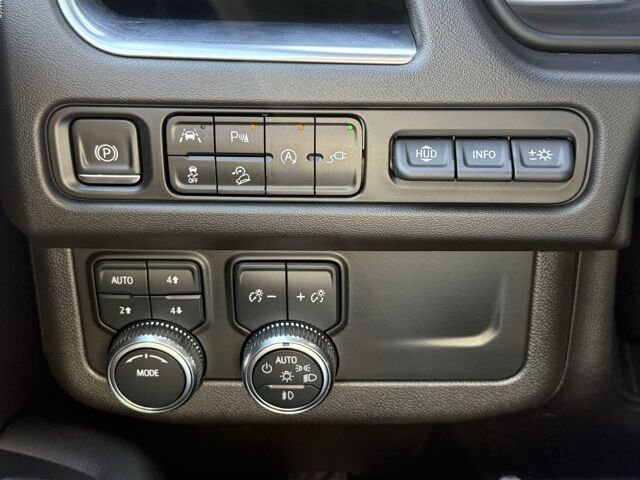 2021 GMC Yukon AT4 San Clemente CA 2021 GMC Yukon AT4 San Clemente CA