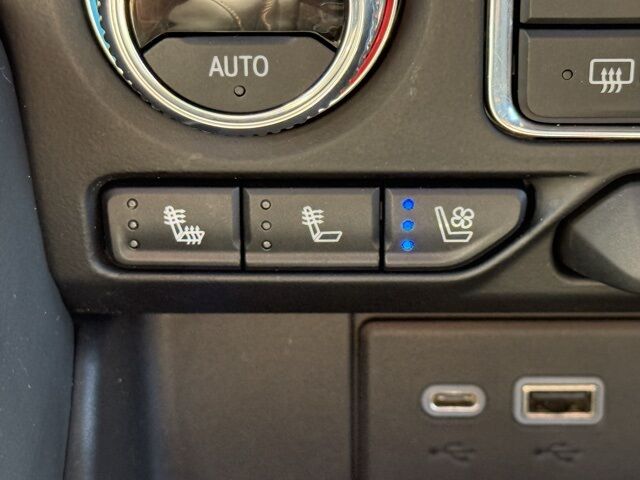 2021 GMC Yukon AT4 San Clemente CA 2021 GMC Yukon AT4 San Clemente CA