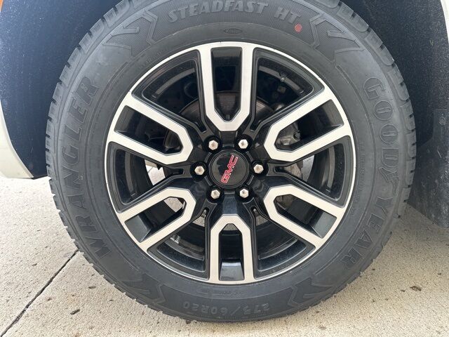 2021 GMC Yukon AT4 Watertown SD 2021 GMC Yukon AT4 Watertown SD