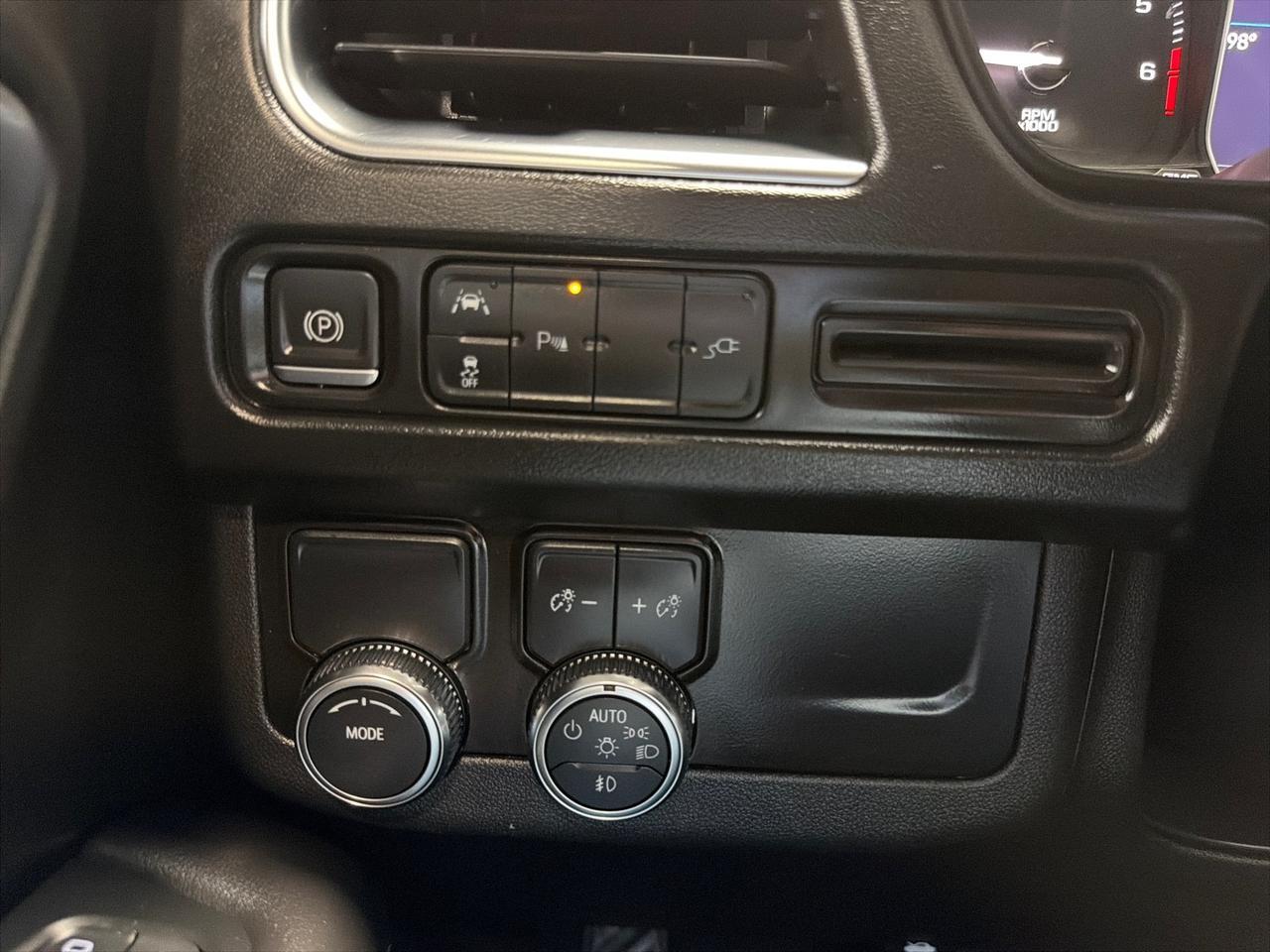2021 GMC Yukon SLT, Luxury Pkg, Pano Roof, Buckets Houston TX 2021 GMC Yukon SLT, Luxury Pkg, Pano Roof, Buckets Houston TX