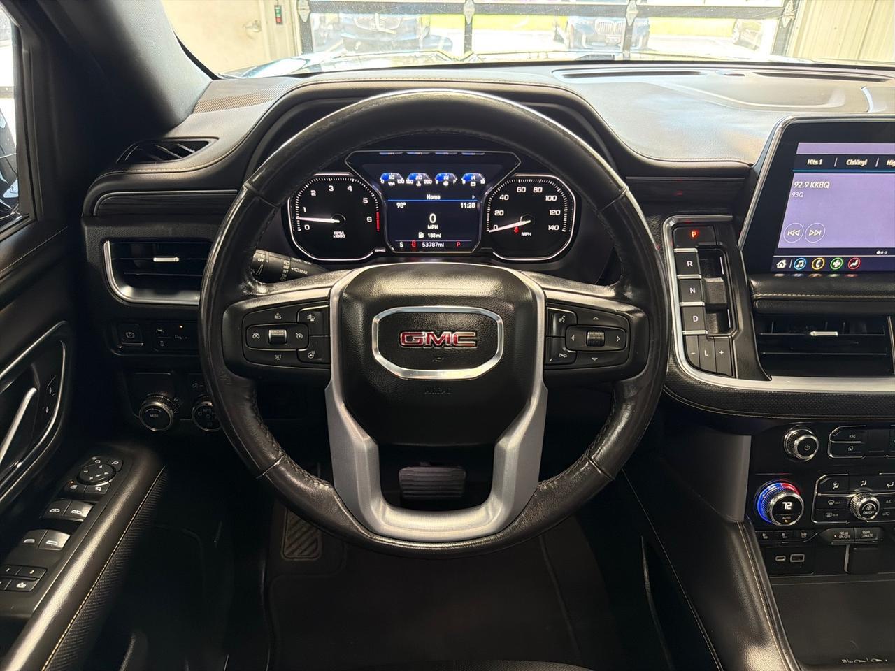 2021 GMC Yukon SLT, Luxury Pkg, Pano Roof, Buckets Houston TX 2021 GMC Yukon SLT, Luxury Pkg, Pano Roof, Buckets Houston TX