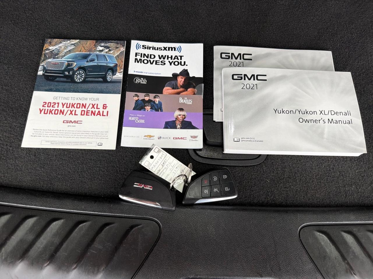 2021 GMC Yukon SLT, Luxury Pkg, Pano Roof, Buckets Houston TX 2021 GMC Yukon SLT, Luxury Pkg, Pano Roof, Buckets Houston TX