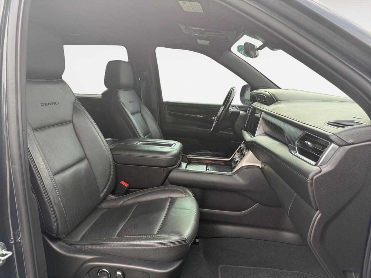 2021 GMC Yukon XL Denali, ONLY 1 OWNER, MOONROOF, HEATED AND VENTILATED SEATS, 2ND ROW HEATED, POWER LIFTGATE, BOSE SPEAKERS, POWER RUNNING BOARDS, TOW PACKAGE, REMOTE START, UNIVERSAL GARAGE DOOR OPENER, THIS YUKON HAS EVERYTHING YOU COULD EVER WANT DONT LET IT PASS Norfolk VA 2021 GMC Yukon XL Denali, ONLY 1 OWNER, MOONROOF, HEATED AND VENTILATED SEATS, 2ND ROW HEATED, POWER LIFTGATE, BOSE SPEAKERS, POWER RUNNING BOARDS, TOW PACKAGE, REMOTE START, UNIVERSAL GARAGE DOOR OPENER, THIS YUKON HAS EVERYTHING YOU COULD EVER WANT DONT LET IT PASS Norfolk VA