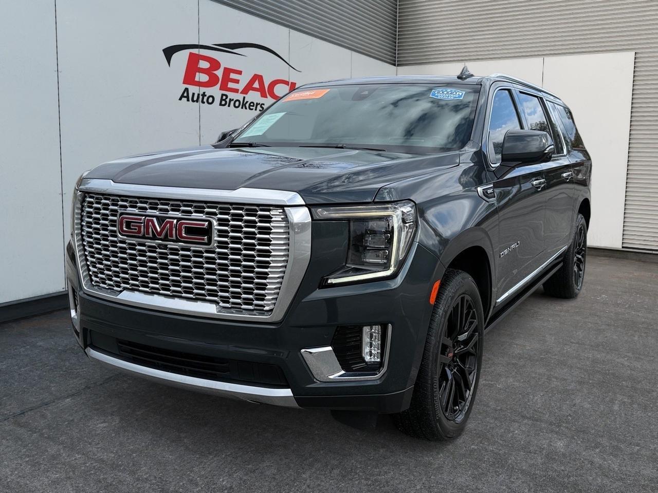 2021 GMC Yukon XL Denali's photo