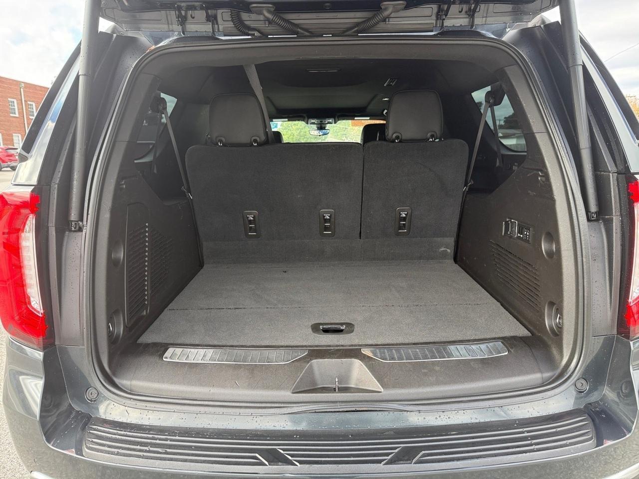 2021 GMC Yukon XL Denali, ONLY 1 OWNER, MOONROOF, HEATED AND VENTILATED SEATS, 2ND ROW HEATED, POWER LIFTGATE, BOSE SPEAKERS, POWER RUNNING BOARDS, TOW PACKAGE, REMOTE START, UNIVERSAL GARAGE DOOR OPENER, THIS YUKON HAS EVERYTHING YOU COULD EVER WANT DONT LET IT PASS Norfolk VA 2021 GMC Yukon XL Denali, ONLY 1 OWNER, MOONROOF, HEATED AND VENTILATED SEATS, 2ND ROW HEATED, POWER LIFTGATE, BOSE SPEAKERS, POWER RUNNING BOARDS, TOW PACKAGE, REMOTE START, UNIVERSAL GARAGE DOOR OPENER, THIS YUKON HAS EVERYTHING YOU COULD EVER WANT DONT LET IT PASS Norfolk VA