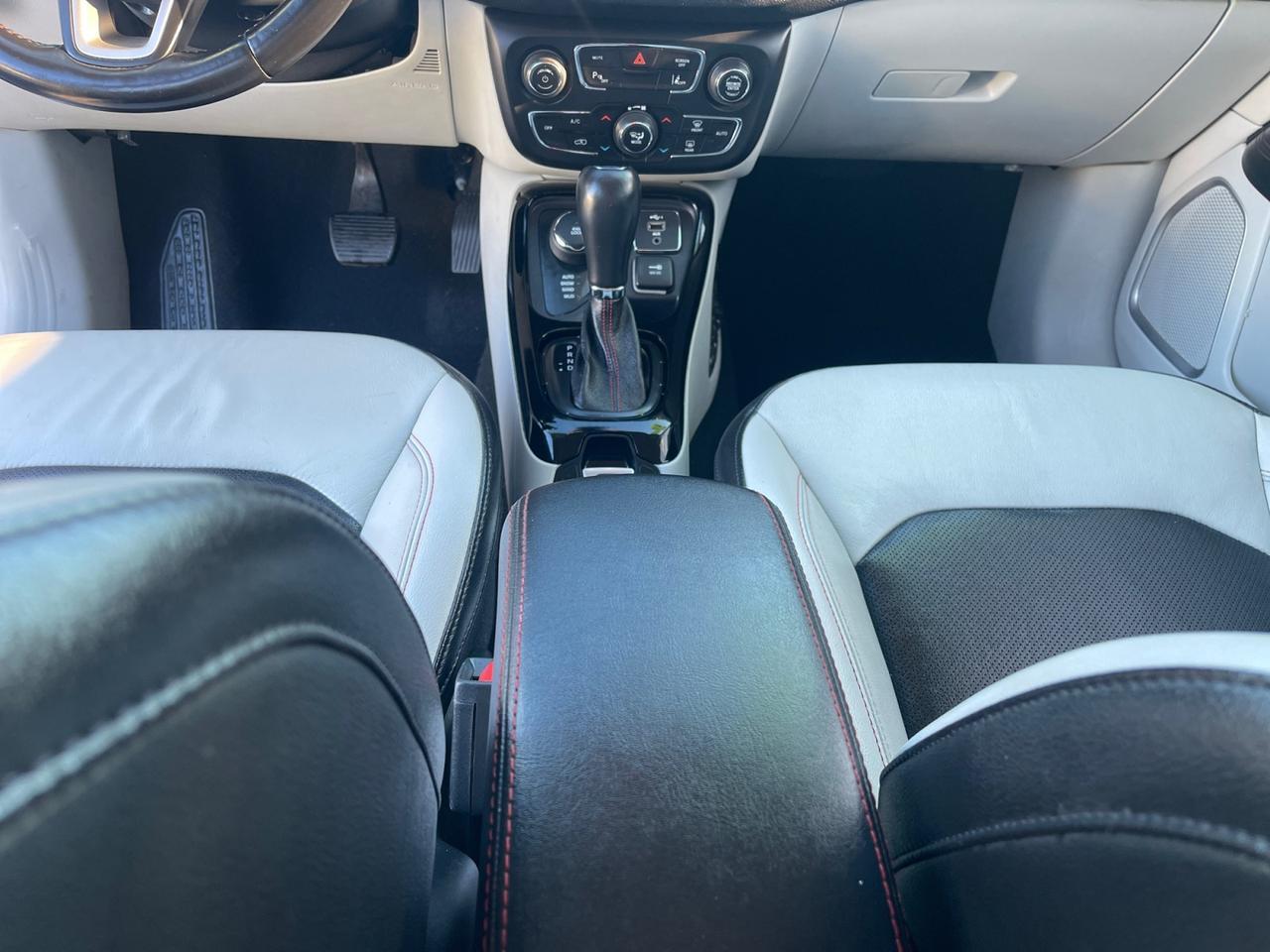2021 JEEP COMPASS LIMITED Limited Kansas City MO 2021 JEEP COMPASS LIMITED Limited Kansas City MO